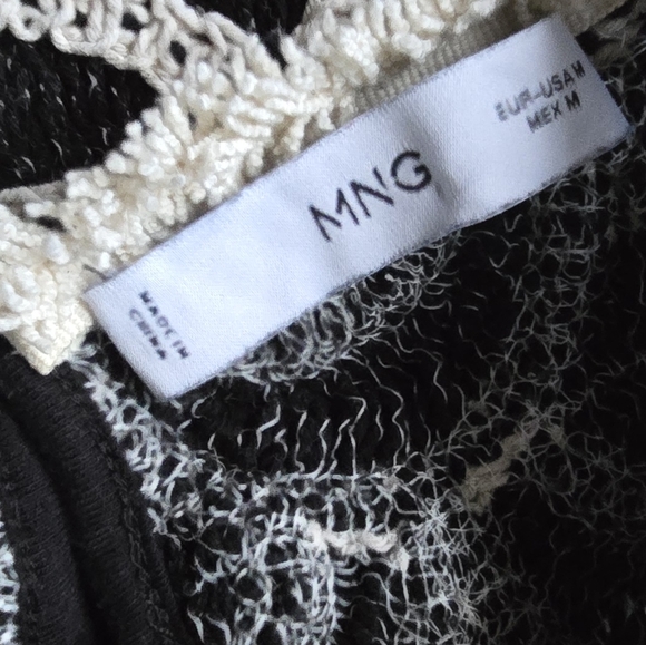 Mango MNG Crochet Lace Fringe Crop Top Black Cream Scallop Boho Festival M - Picture 9 of 14